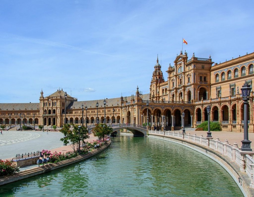 Turystyka: Zakochaj się w Sevilli