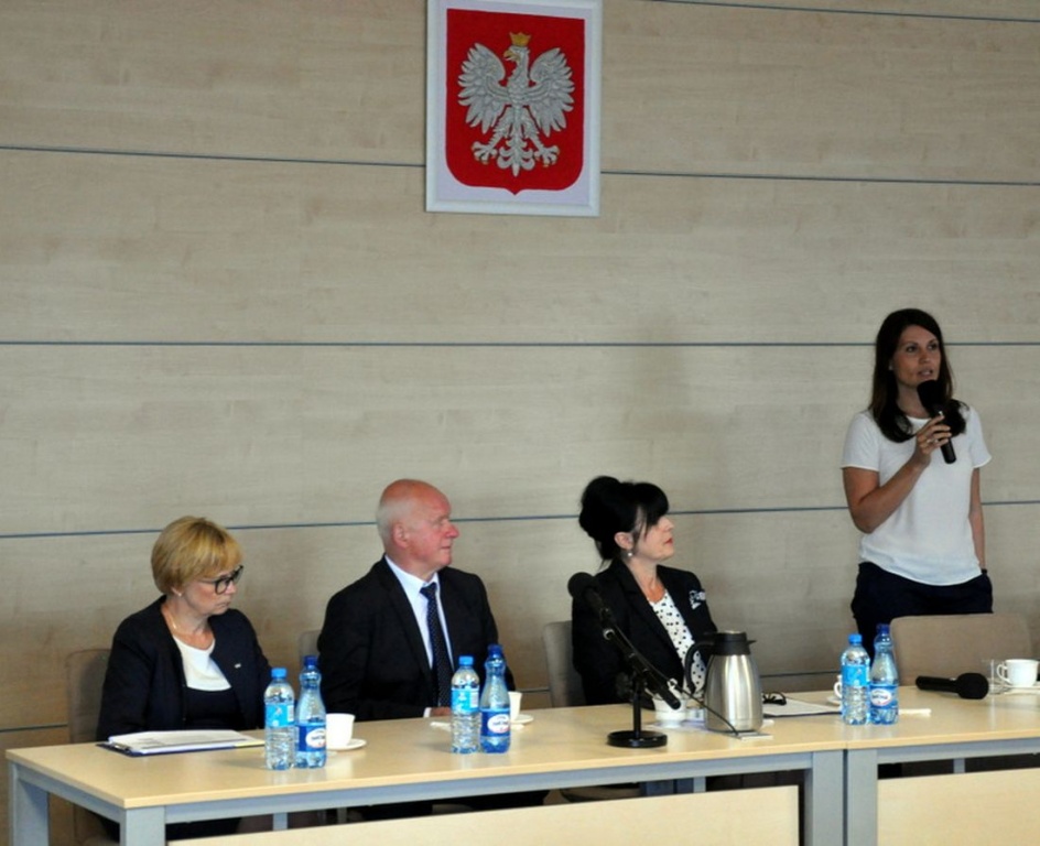 Olsztyn: Dyskutowali o współczesnych wyzwaniach stojących przed pielęgniarkami szkolnymi