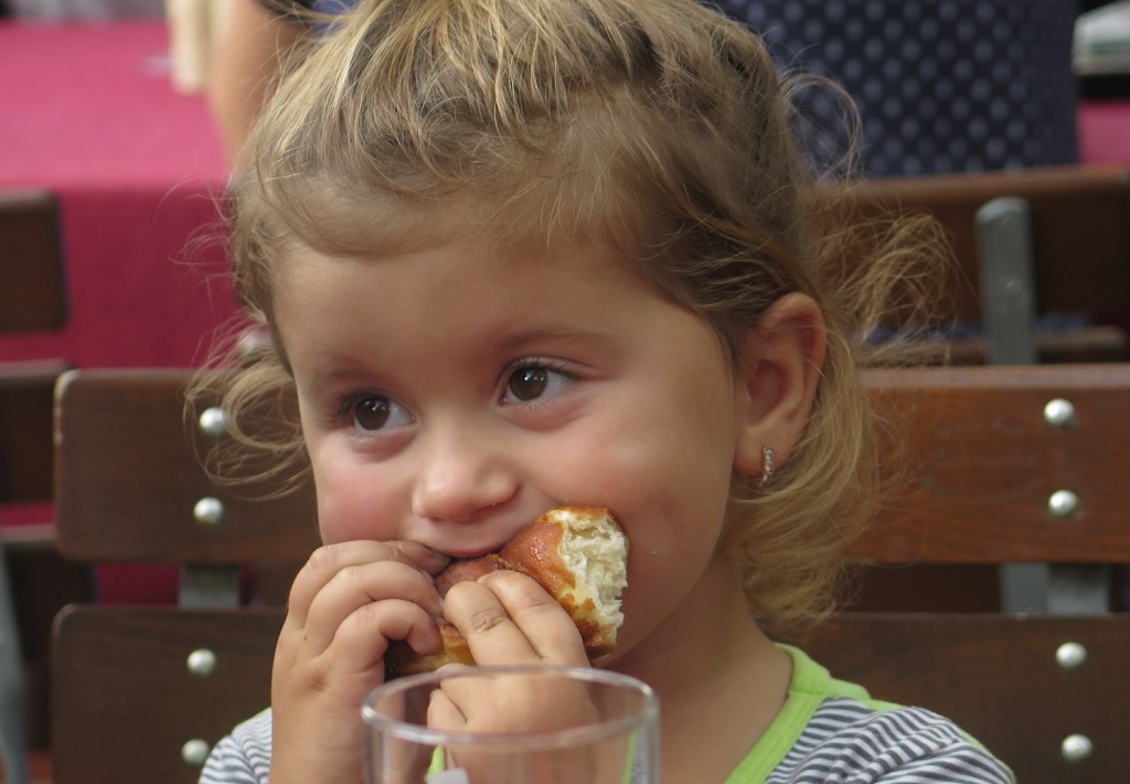 Zdrowie: Dzieci jedzą za słodko, za słono i za mało kolorowo