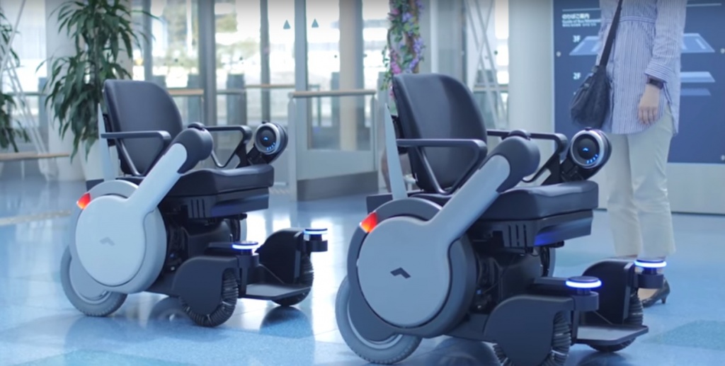 Pomocna Technika: Autonomiczny wózek inwalidzki na lotnisku