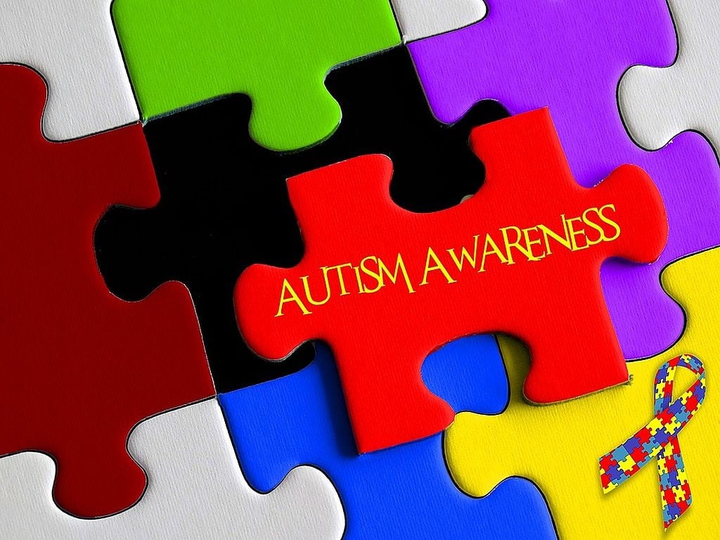 Społeczeństwo: Cechy autystyczne mogą wpływać na naszą motywację społeczną
