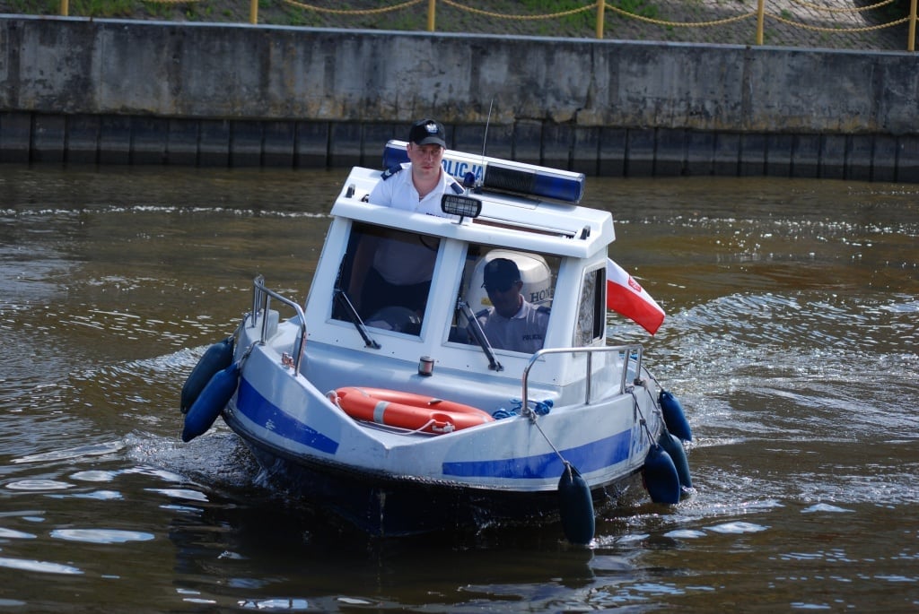 Elbląg: Policyjne łodzie już na wodzie