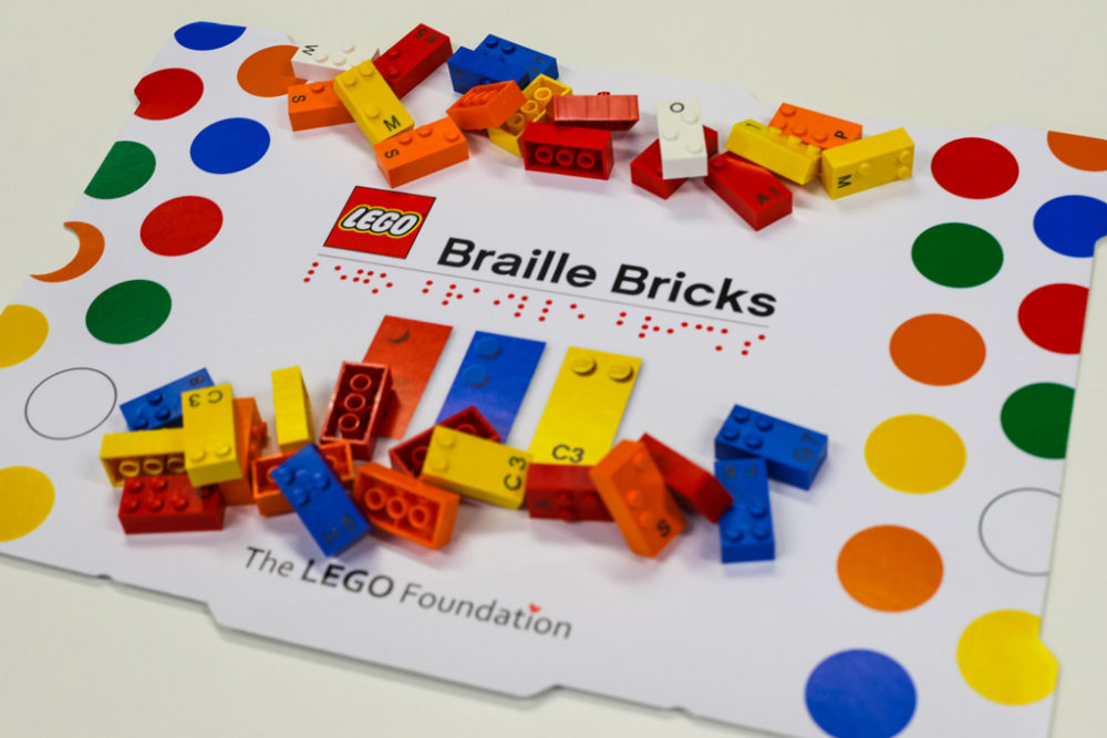 Nauka  Braille'a klockami