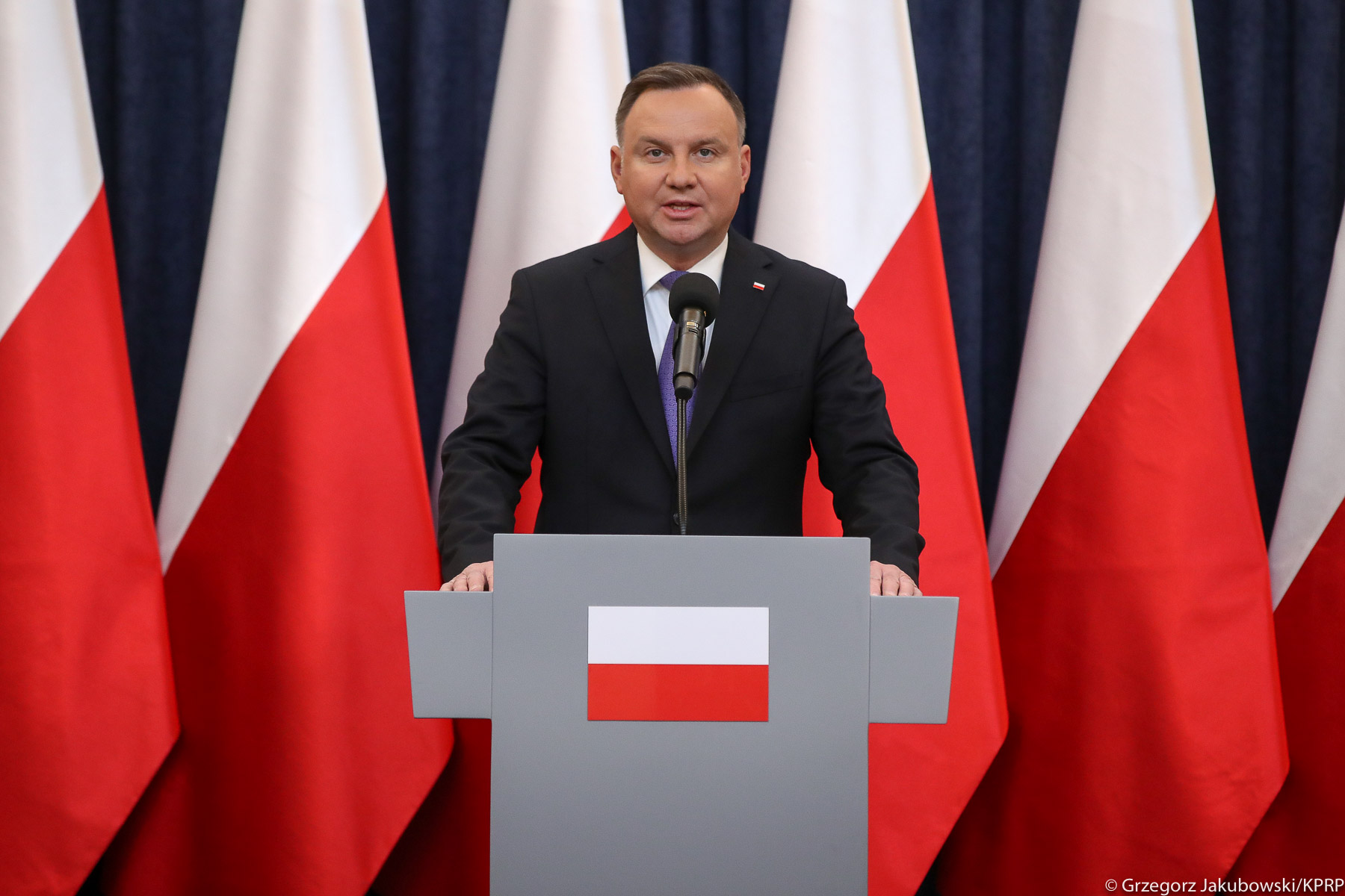 Prezydent: W czwartek pierwszy samolot z Chin z wyposażeniem medycznym wyląduje w Polsce