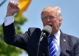 USA: Trump profilaktycznie przyjmuje hydroksychlorochinę