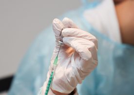 EMA otrzymała wniosek o dopuszczenie do obrotu szczepionki Novavax przeciw COVID-19