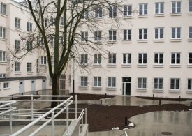 Warszawa: Szkoła przy Różanej już po modernizacji