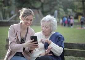 SeniorApp – znajdź lub zaoferuj pomoc w codziennych obowiązkach