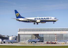 UE: Największe linie lotnicze zwrócą koszty pasażerom odwołanych z powodu pandemii lotów