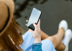 Aplikacja na smartfony może powstrzymać „epidemię” czerniaka w Polsce