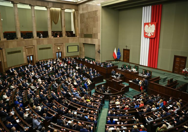 Sejm przyjął poprawkę Senatu w noweli ustanawiającej medal dla naukowców