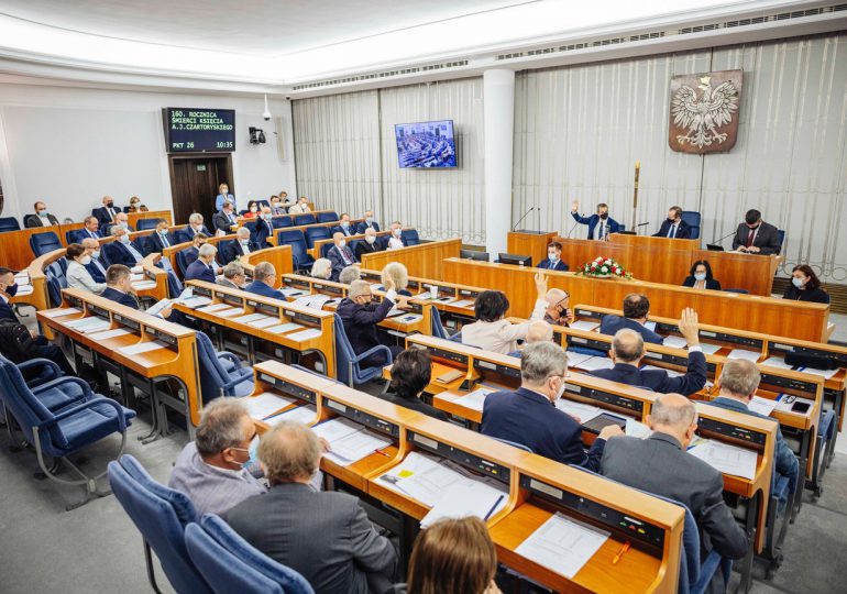 CIS: Senat wniósł do Sejmu projekt ustawy o zmianie ustawy o przeciwdziałaniu przemocy domowej