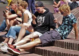 15 procent młodzieży jest uzależnionych od social mediów