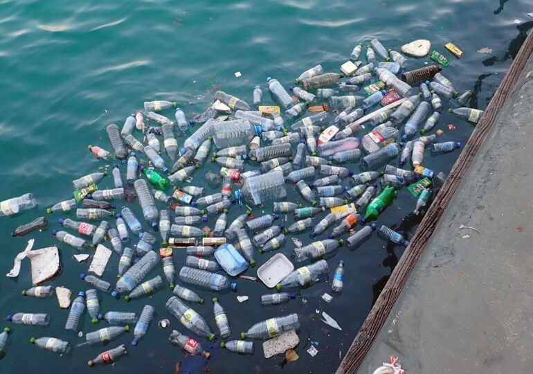 Plastik staje się większym problemem dla środowiska niż węgiel
