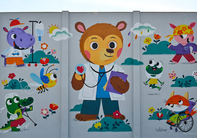 Białystok: Nowy mural na powitanie małych pacjentów