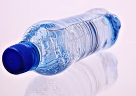 Woda alkaliczna lepiej nawadnia niż woda o niższym pH