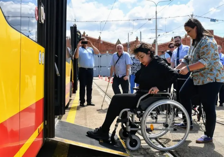 MPK Wrocław dowiezie osoby z niepełnosprawnościami do pracy i na rehabilitację