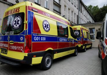Gdynia: Nowym Mercedesem do szpitala