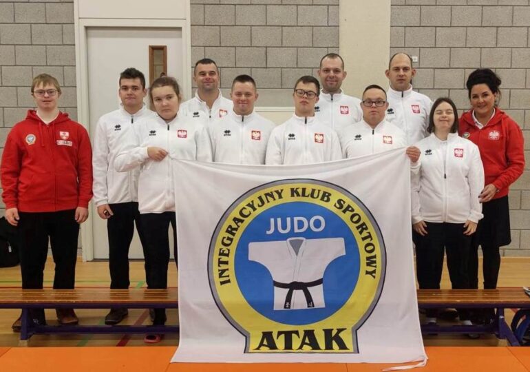 Zawodnicy judo IKS ATAK na turnieju w Holandii.