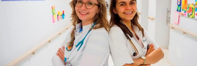 Gdańsk: “Skutki uboczne to śmiech i nauka” – studenci i młodzi lekarze dają dzieciom radość w szpitalu