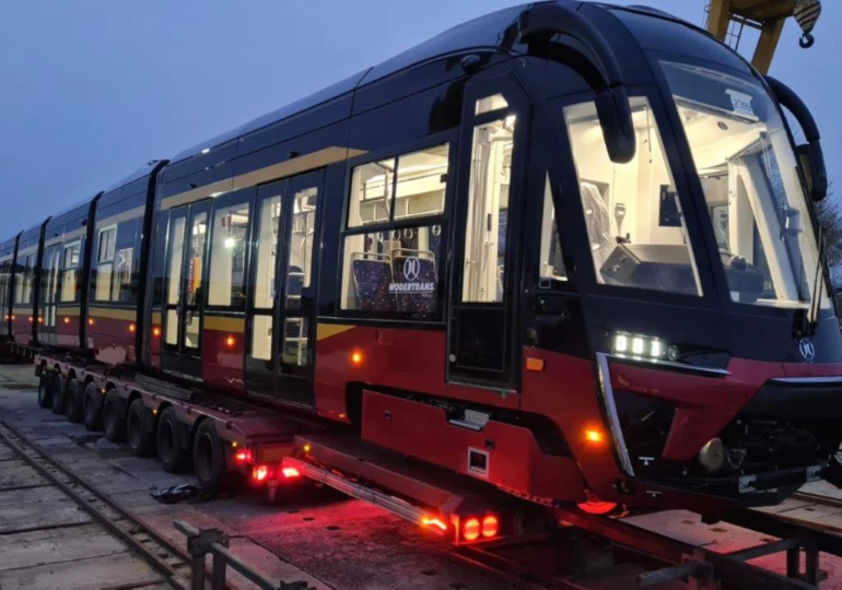 Pierwszy z 30 tramwajów MPK Łódź już w mieście. Tak wygląda Moderus Gamma