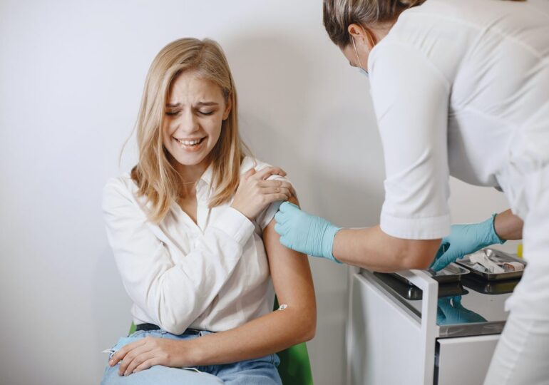 Profilaktyka HPV: trzeba po prostu szczepić nasze dzieci – twierdzą eksperci