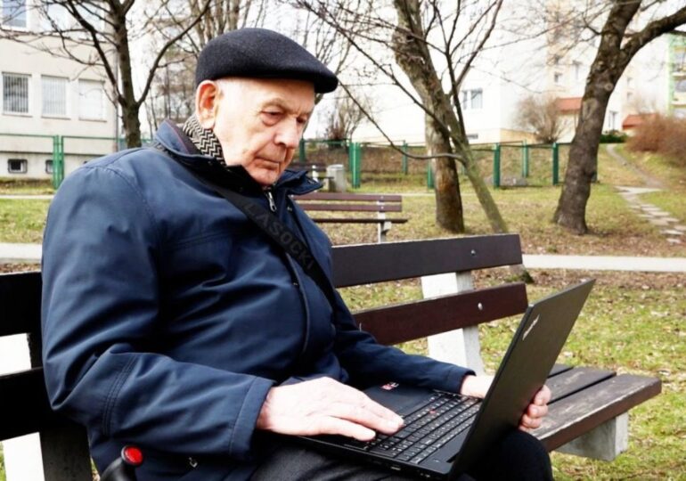 93-latek z Gdyni sam rozlicza PIT w necie