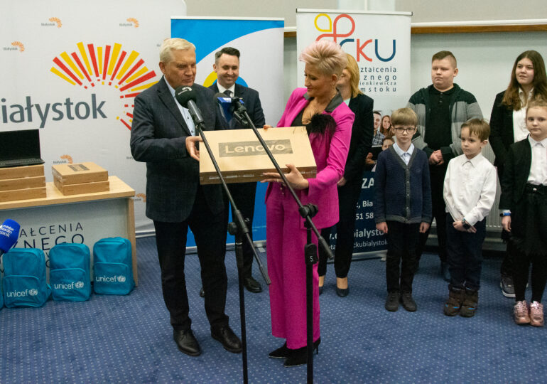 Białystok: Pomoc dla szkół i przedszkoli z UNICEF-u