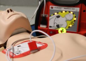 Pierwsza pomoc z użyciem defibrylatora (AED) – szkolenie w Starostwie Powiatowym