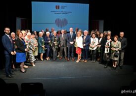 Gdynia: Prezydent nagrodził pracowników służby zdrowia