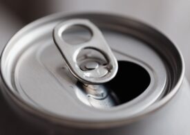 Kardiolog: napoje energetyzujące negatywnie wpływają na zdrowie
