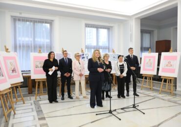 Światowy Dzień Walki z Rakiem. Wystawa w Sejmie