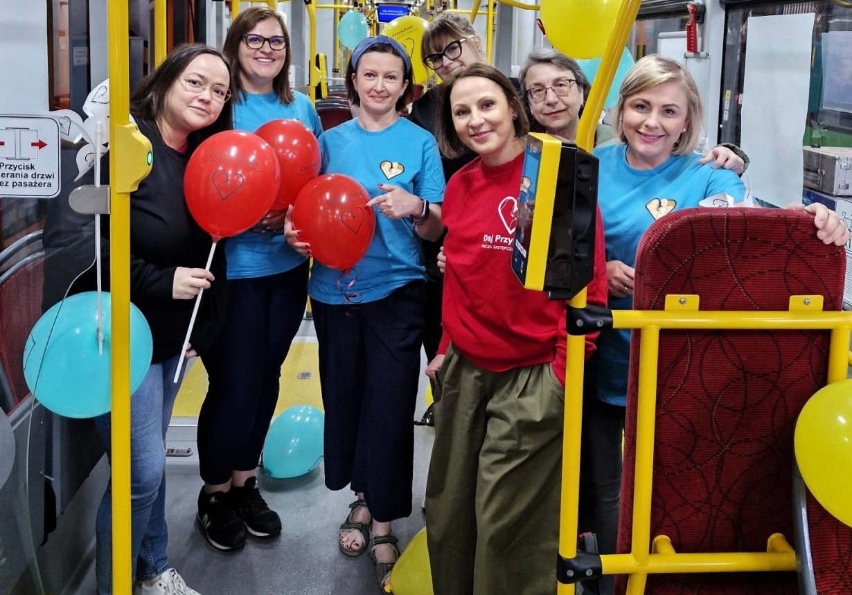 Tramwajem dla dobrostanu dzieci – kampania społeczna „Daj przyszłość – zostań rodziną zastępczą”